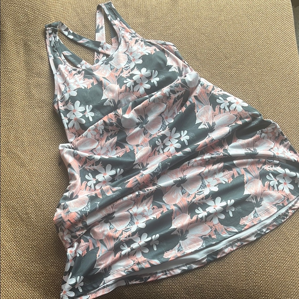 Kyodan | Floral Strappy back dress, M, NWOT